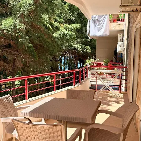 Relaxing Balcony Escape - Free Parking -5 Guests *